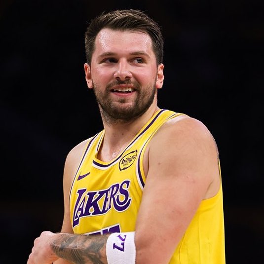 LakeShowYo tweet media