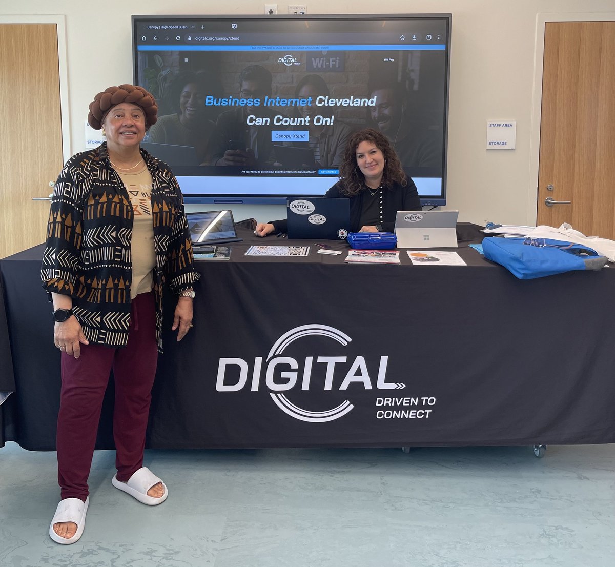 DigitalC_org's tweet photo. Digital skills in action across Cleveland. From helping middle school students with career exploration applications to supporting residents at Abington Arms with Windows 11 and showing up at the Glenville Branch Library resource fair, DigitalC is connecting people to the tools, skills, and confidence they need to thrive.
