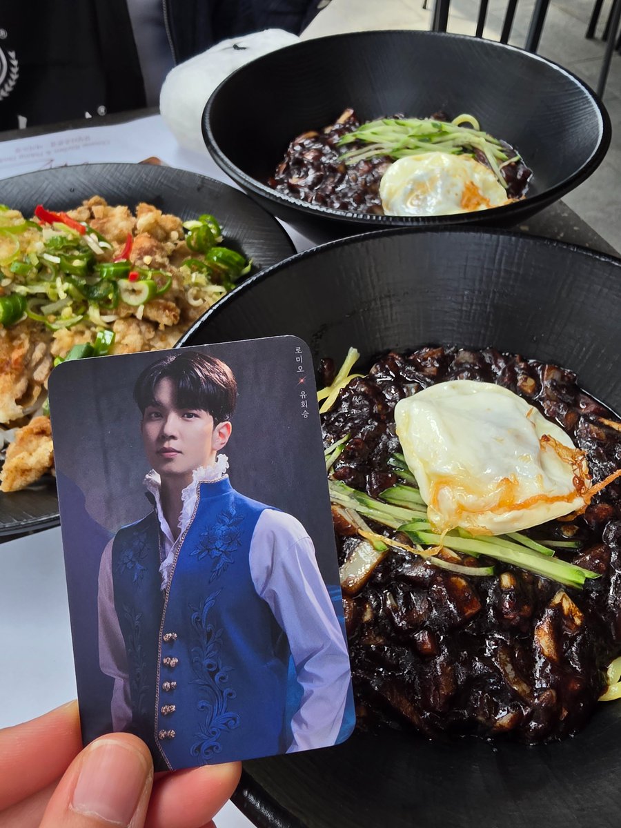 뚜두✨ tweet media