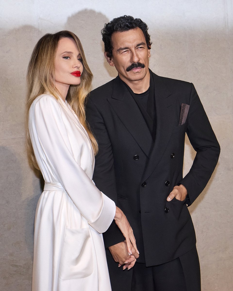 TOMFORD's tweet photo. Angelina Jolie with Haider Ackermann at an intimate celebration for TOM FORD BEAUTY Lip in Shanghai. 

#TOMFORD #TOMFORDBEAUTY #TFLIP https://t.co/StBLv88veW