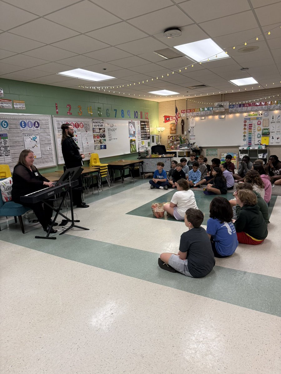 Danielle Combs tweet media