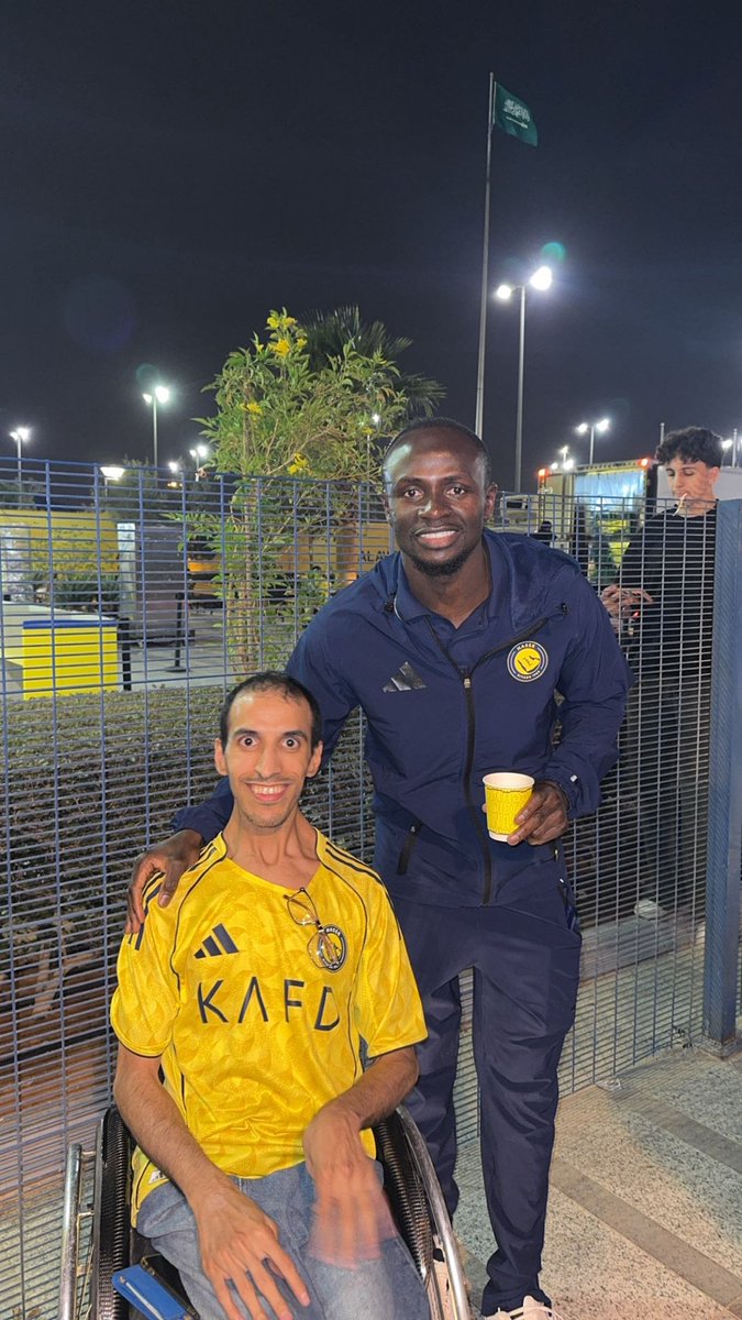 الميستر و ابو آمنه 💙💛.. تصبحون على خير