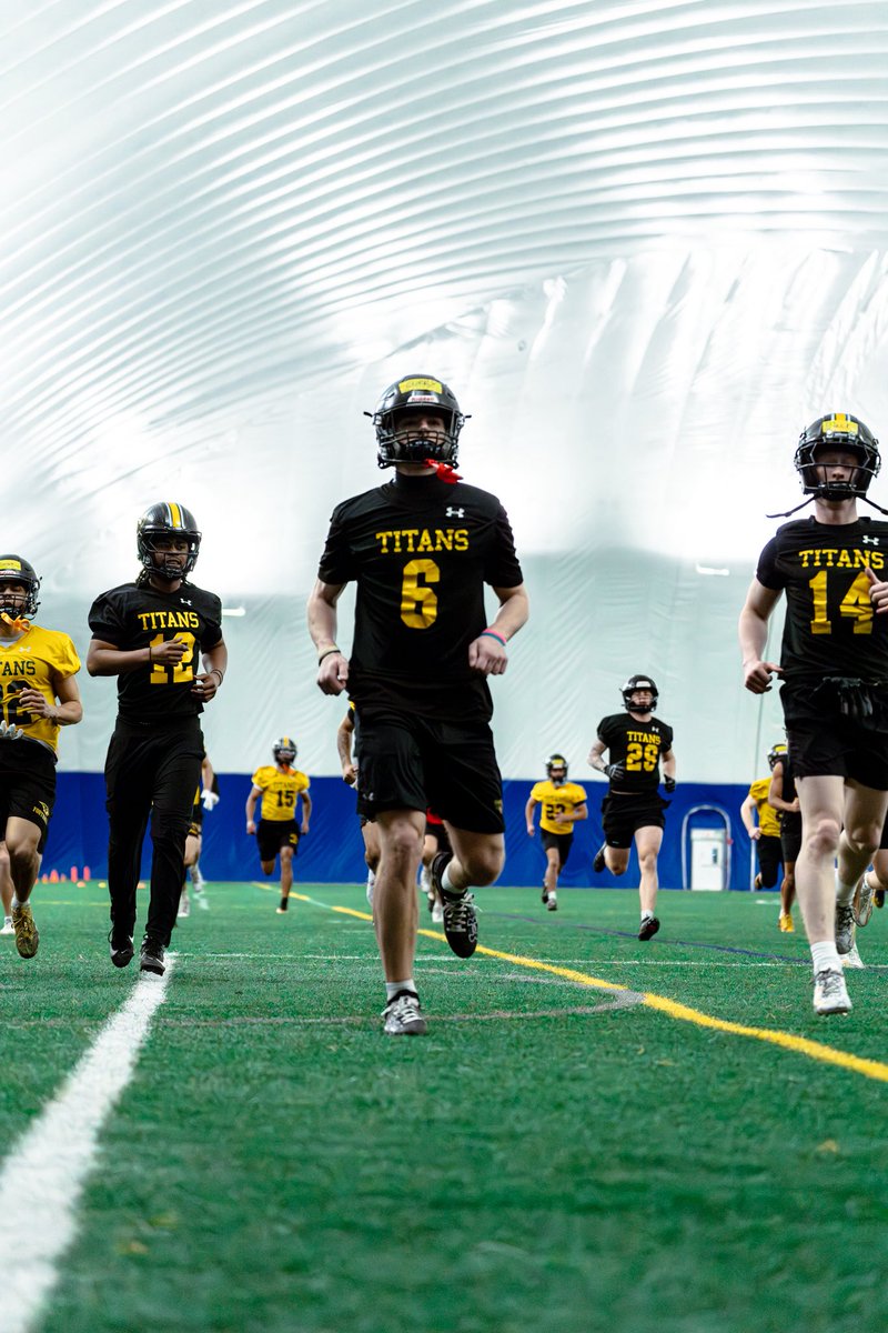 UW-Oshkosh Football tweet media