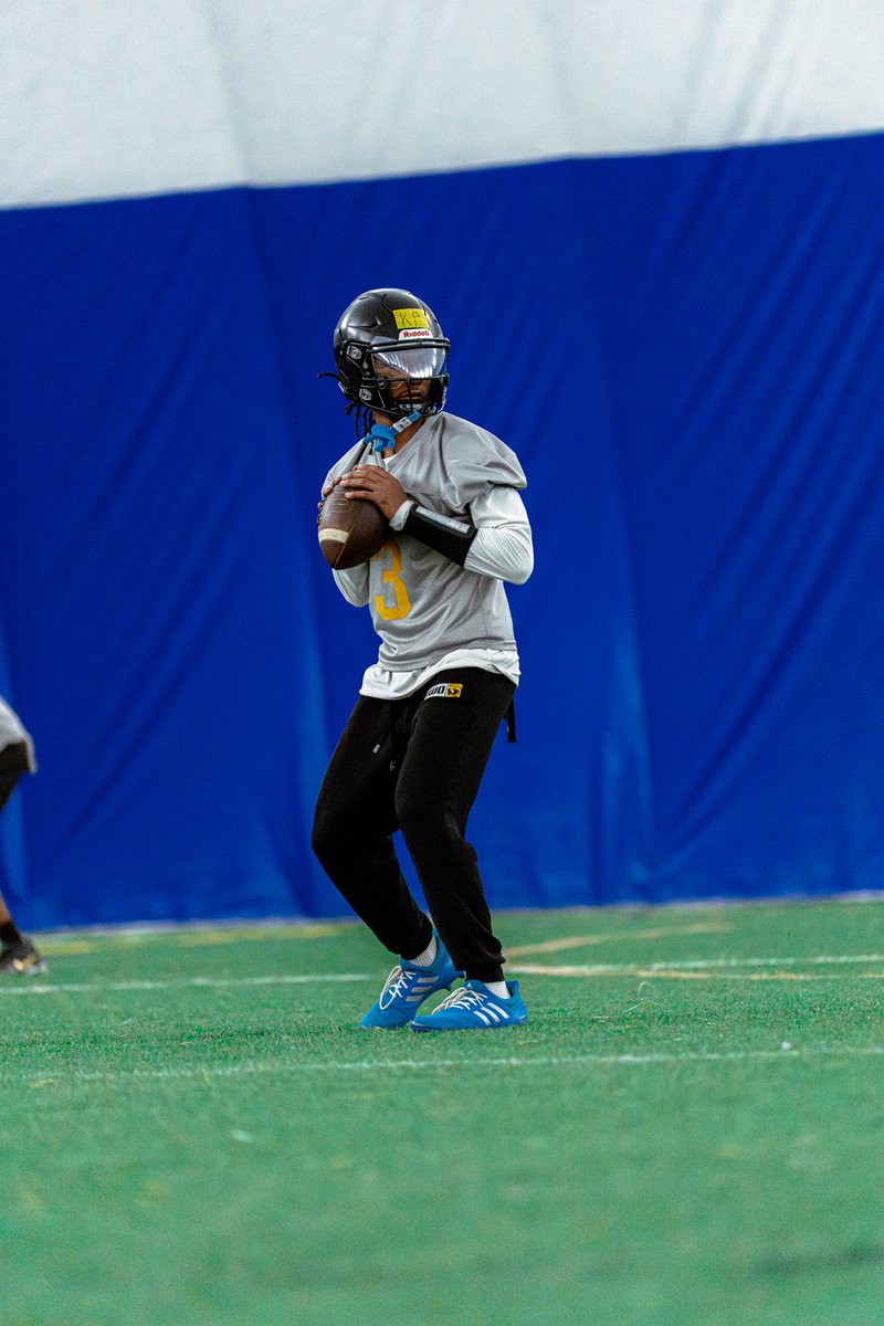 UW-Oshkosh Football tweet media