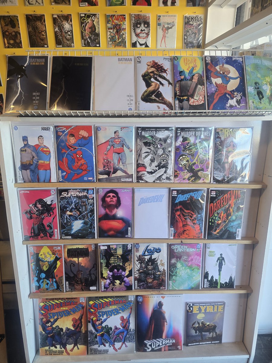 thescificenter's tweet image. First new books added to the shelf since the move began , im a bit behind but now that set up enough , I can start displaying stuff , soft opening is tomorrow,  grand reopening is May 2nd #nerdculture702 #thescificenter