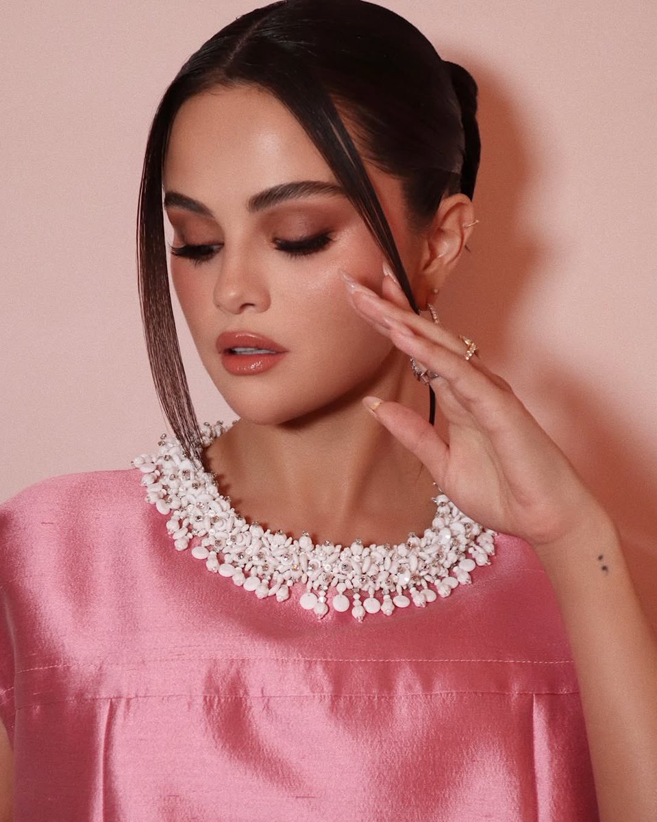 Portal Selena Brasil tweet media