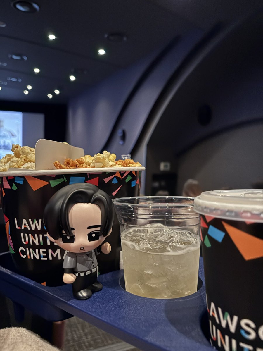 そそそ tweet media