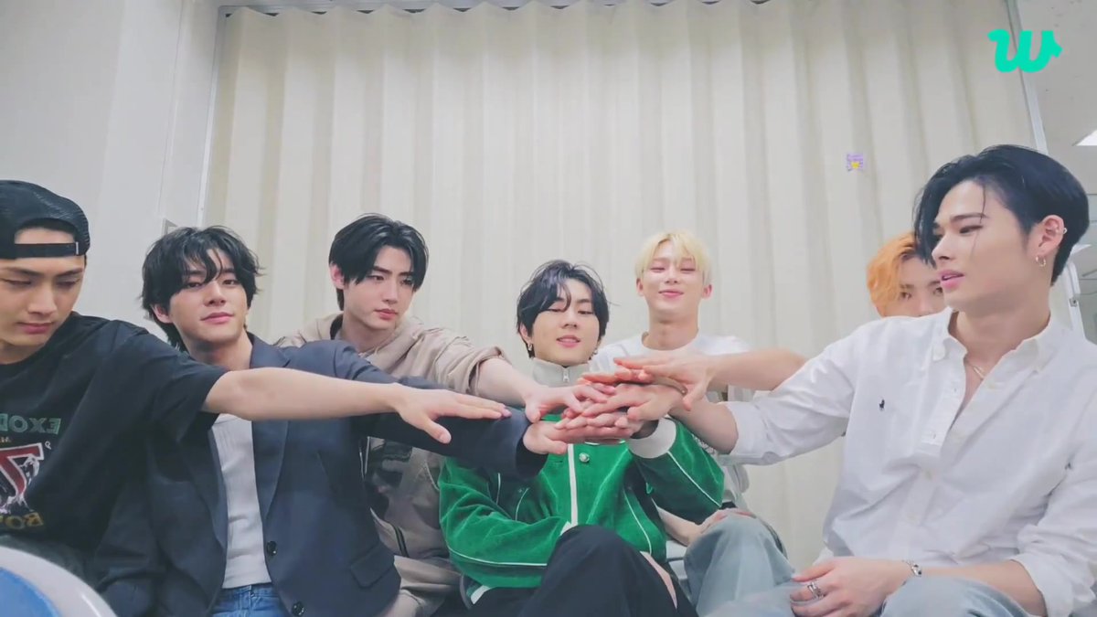 Kiviaaf's tweet photo. @acervyheehoon @jakeseios UHUUU 🧡

#ENGENEs_Made_ENHYPEN_7
#Boycott_HYBE_BELIFTLAB https://t.co/pEanOoQbi1