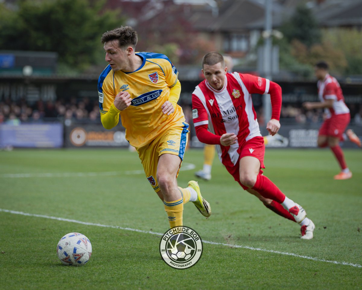 ‘Pitchside Bob’ Sharman tweet media