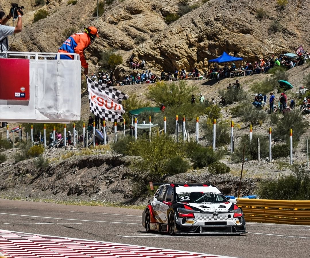 Clasificando tweet media