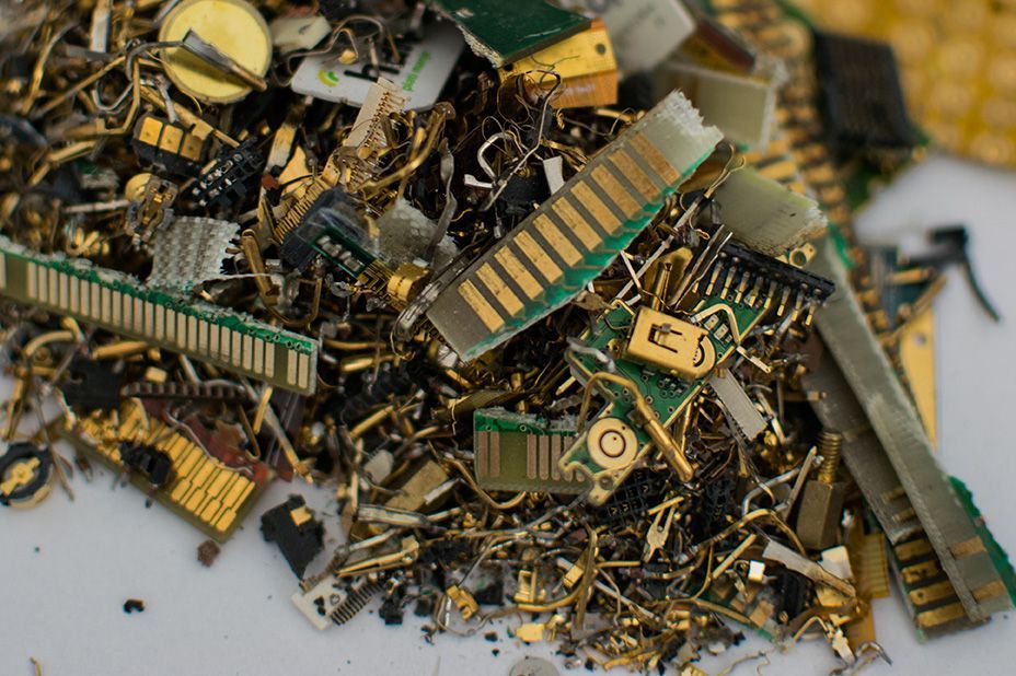 Avritek's tweet photo. Global chaos is killing the e-waste export model. The future is Urban Mining: recovering metals right here in the U.S.

Why Avritek?
✅ R2v3 Certified
✅ Domestic Downstream
✅ Verified ESG

Contact us: info@avritek.com

https://t.co/udR0Q5dCNs 

#ITAD #R2v3 #Ewaste https://t.co/rPTVxa8OlF