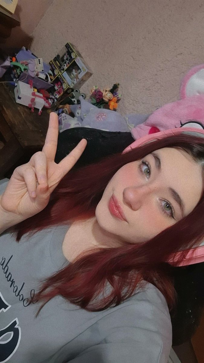 Lexie🦋 tweet media