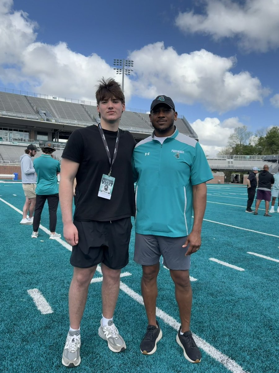 Alexander Cafer 6’4” 242 EDGE tweet media