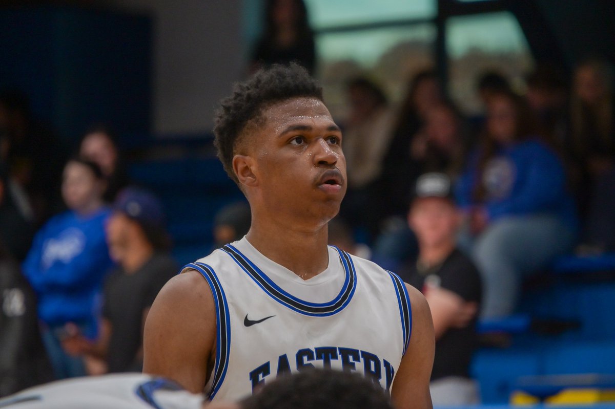 EOSC Men's Basketball tweet media
