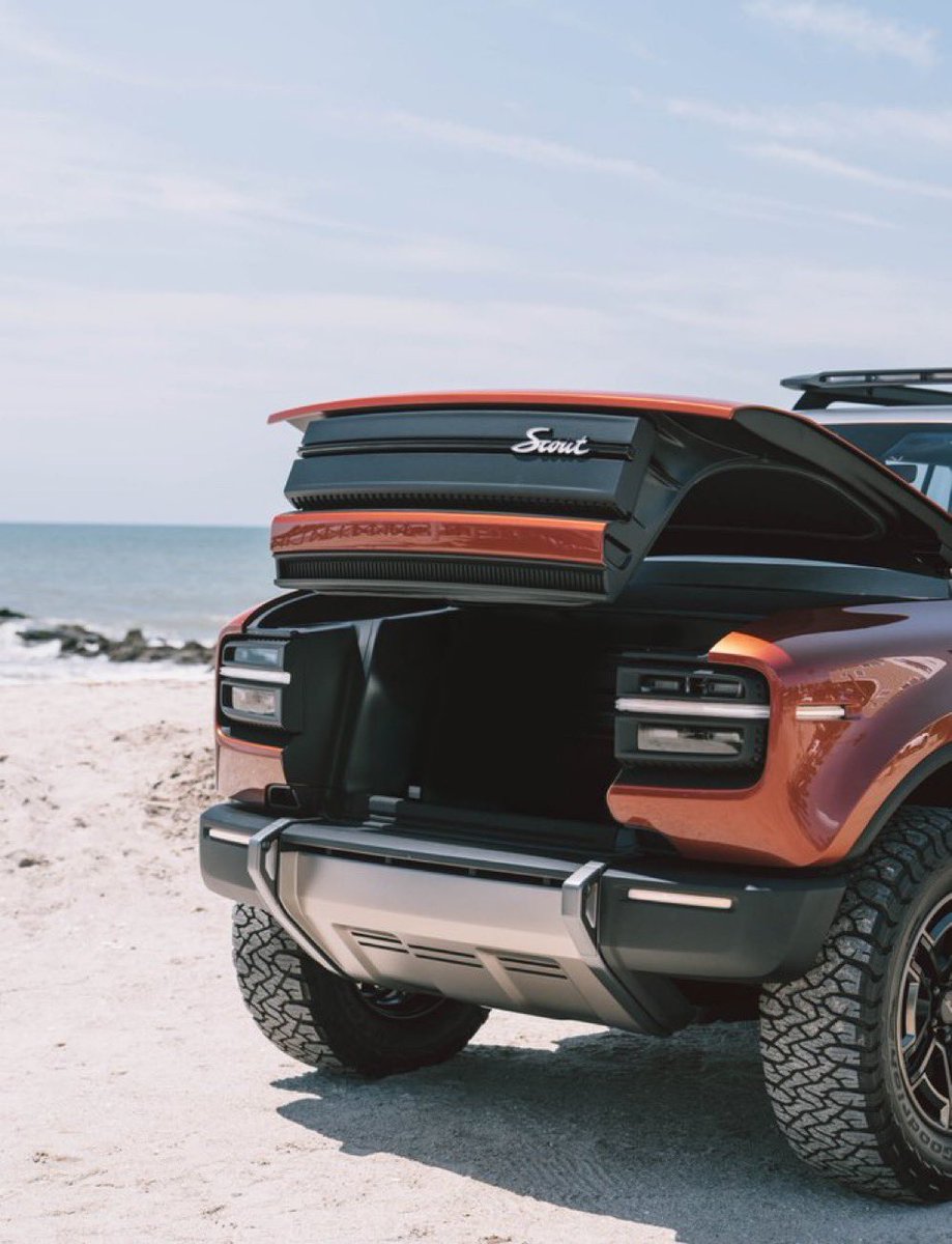 Doug Crown tweet media