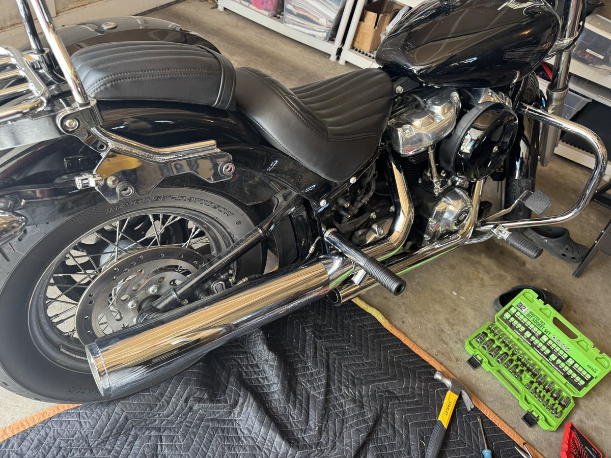 Robert Raskolnikov tweet media