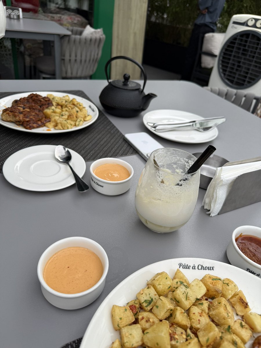 🎀🥐🌴 tweet media