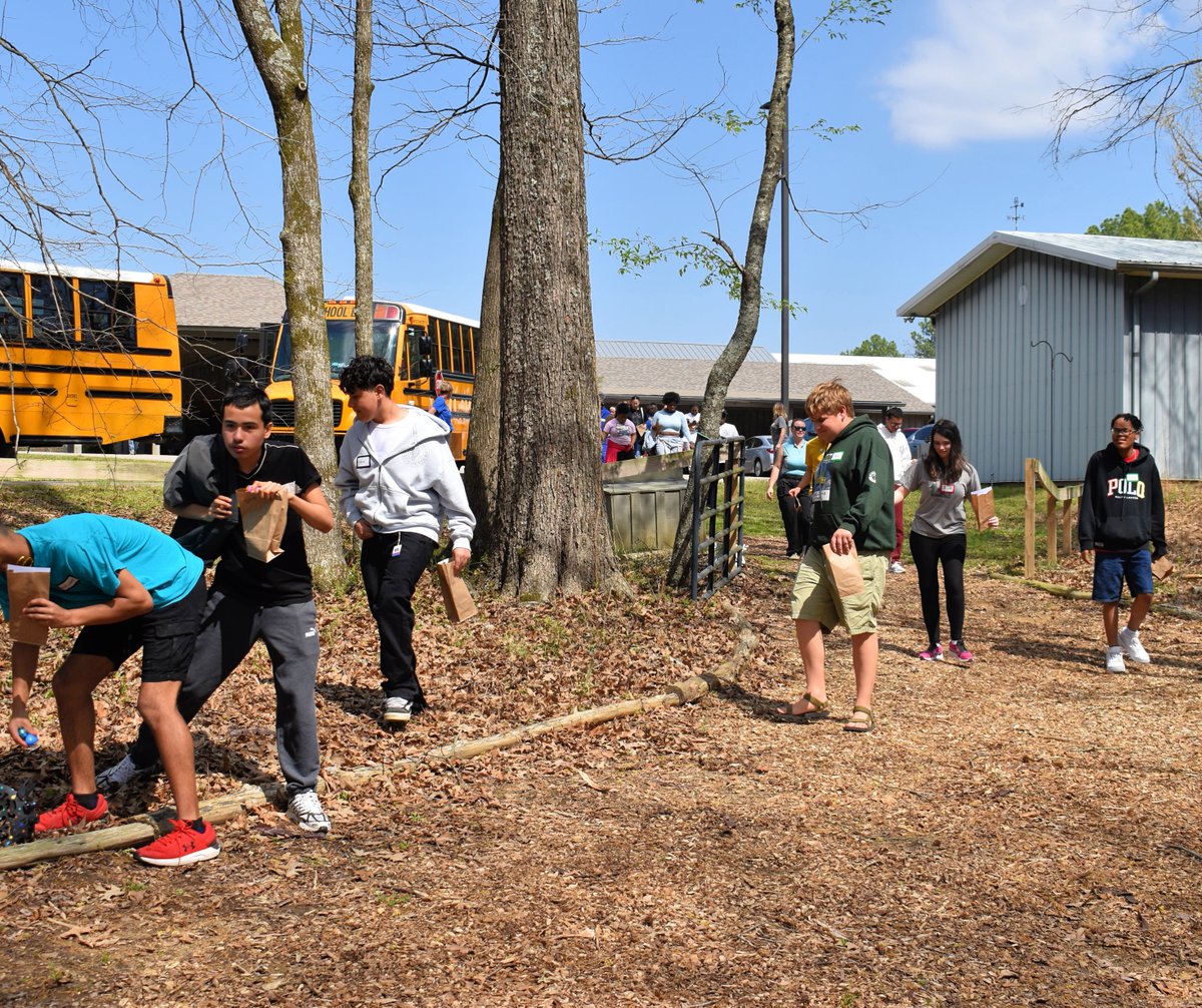 Happy Easter from all of us at Southern Reins! We loved celebrating the season with students from White Station High School during their recent Beyond the Saddle visit. The visit ended with a festive Easter egg hunt along our sensory trail, the perfect way to celebrate!