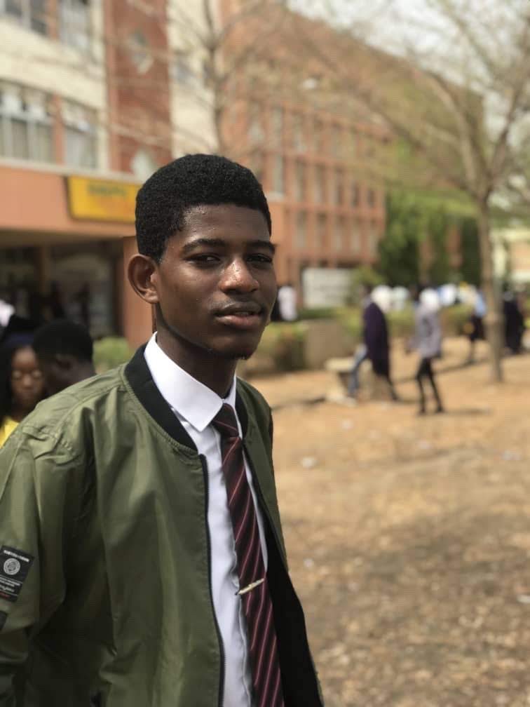 elly👨‍🎨 tweet media