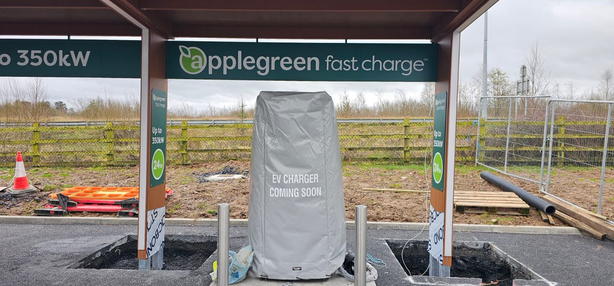 MaverickCorpBos's tweet image. At Applegreen Birdhill, Maverick EV Services is implementing next-gen EV charging infrastructure to make electric mobility more convenient and reliable for drivers across Ireland and beyond.
#EVInfrastructure #Sustainability #CleanEnergySolutions #ElectricMobility #MaverickEV