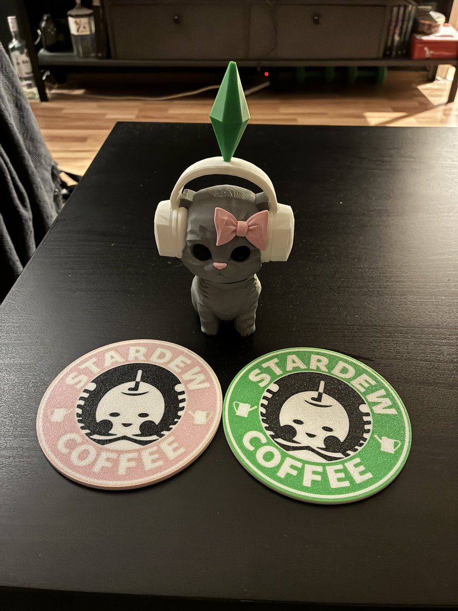 betgörlᯓ★ tweet media