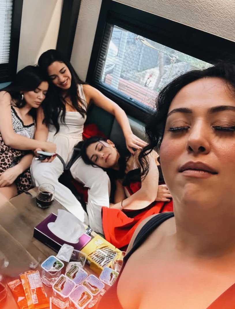 Jadine🍊 tweet media