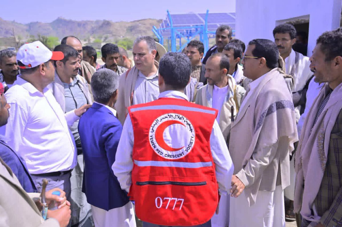 NiaBurtikashv's tweet photo. #In_Hajjah, families in four villages of Kushar District no longer have to endure hours-long walks to haul clean water.

The new solar-powered #Al_Talahiyah_Well now provides clean, sustainable water to 18,000 people, easing daily struggles and giving communities hope and resilience, made possible by @YemenCrescent with support from @ifrc.