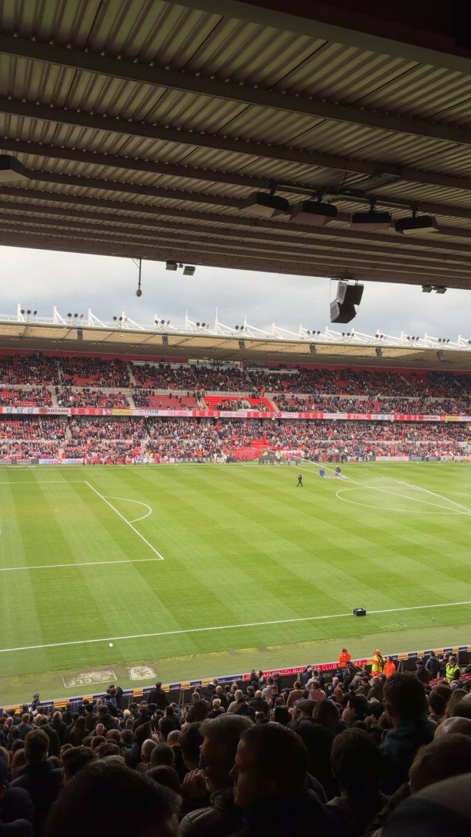 G.Simpson tweet media