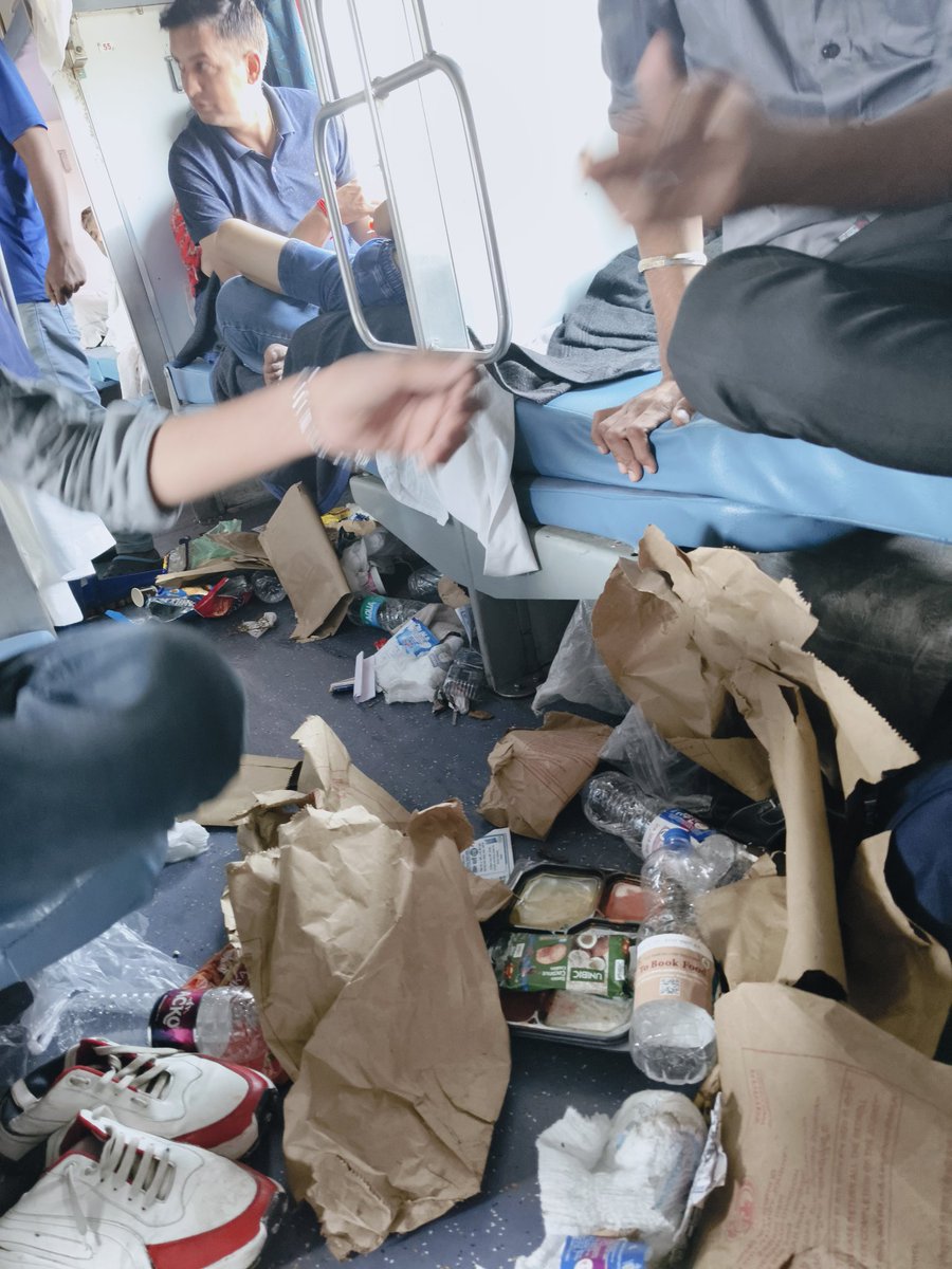 Education 10 tweet media