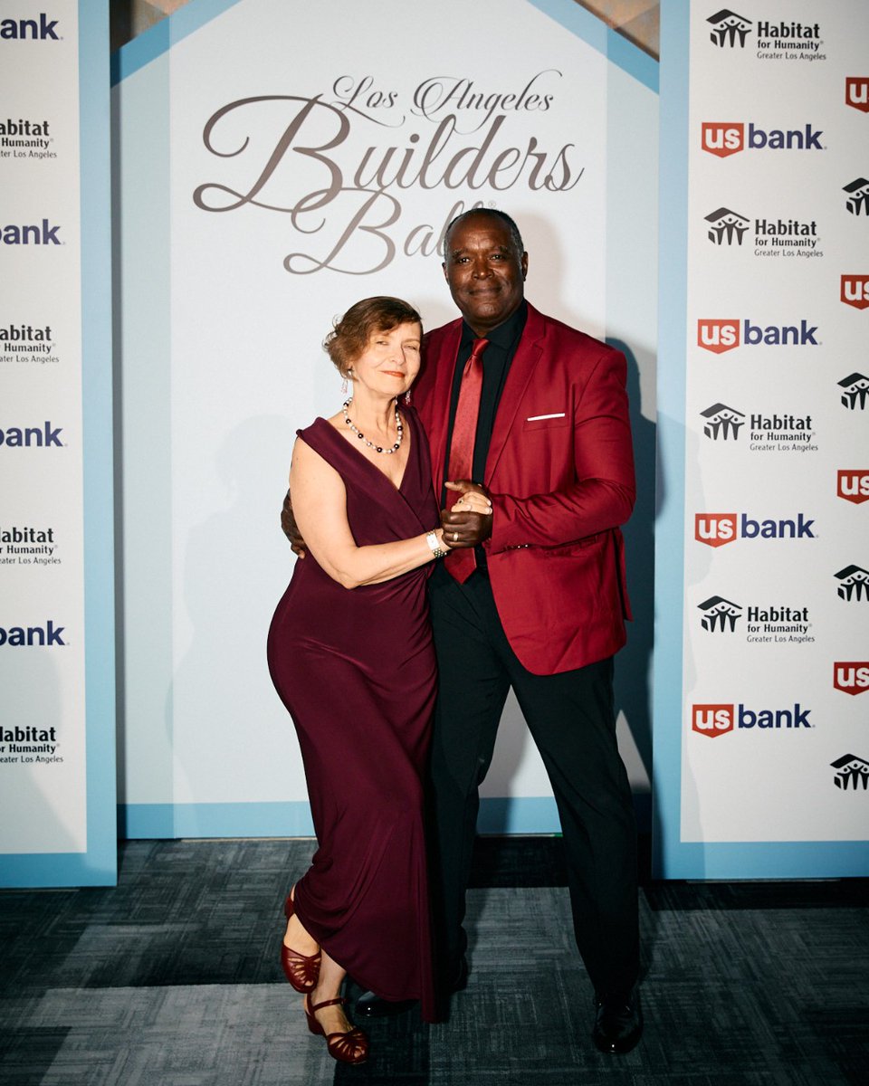 HabitatLA's tweet photo. At the #LosAngelesBuildersBall, we were honored to welcome #wildfiresurvivors as our special guests, recognizing their strength, resilience, and the journeys they’re on to rebuild.

We’re grateful to stand with you💙

#LABB #PaliStrong #WildfireRelief #ReBUILDLA https://t.co/uwKHzfi97F