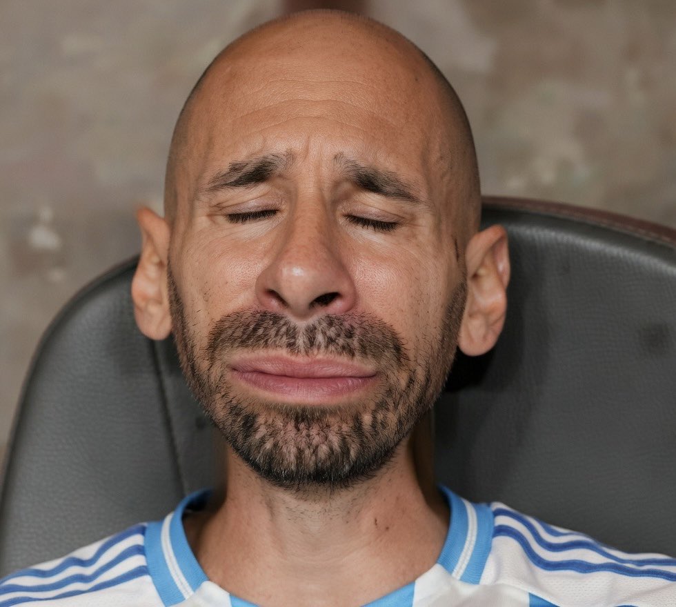 Junaid Khan tweet media