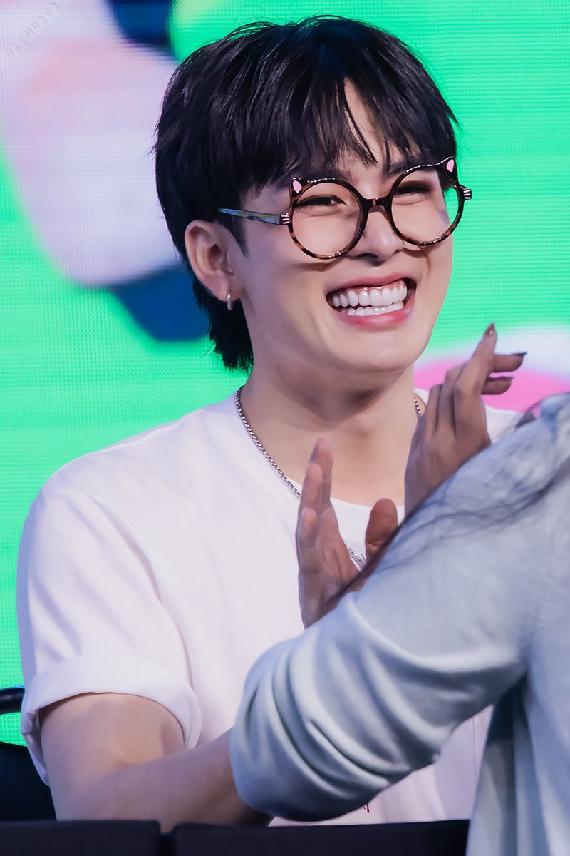 blu.berry 🍰 tweet media