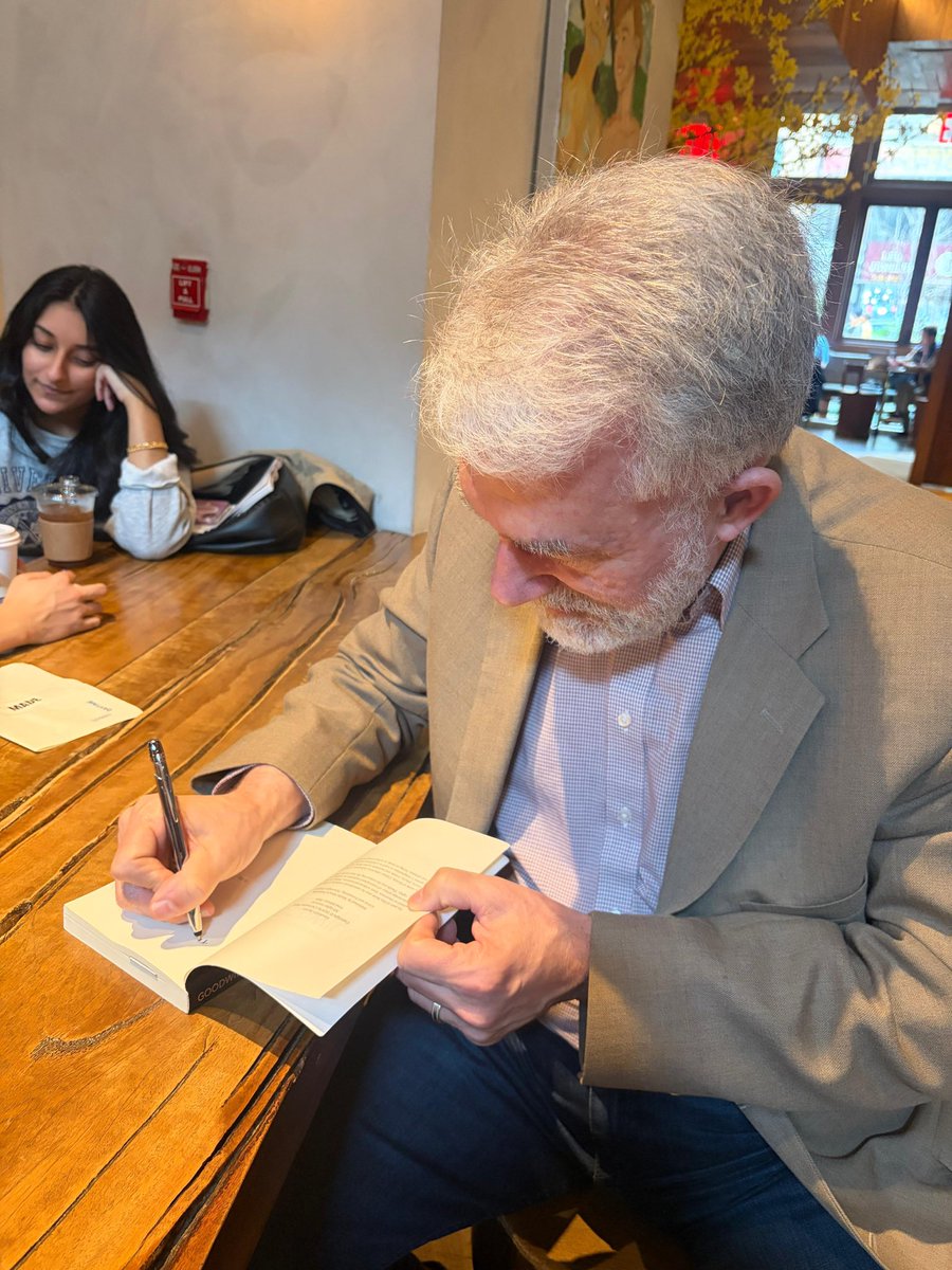 Christopher Mele tweet media