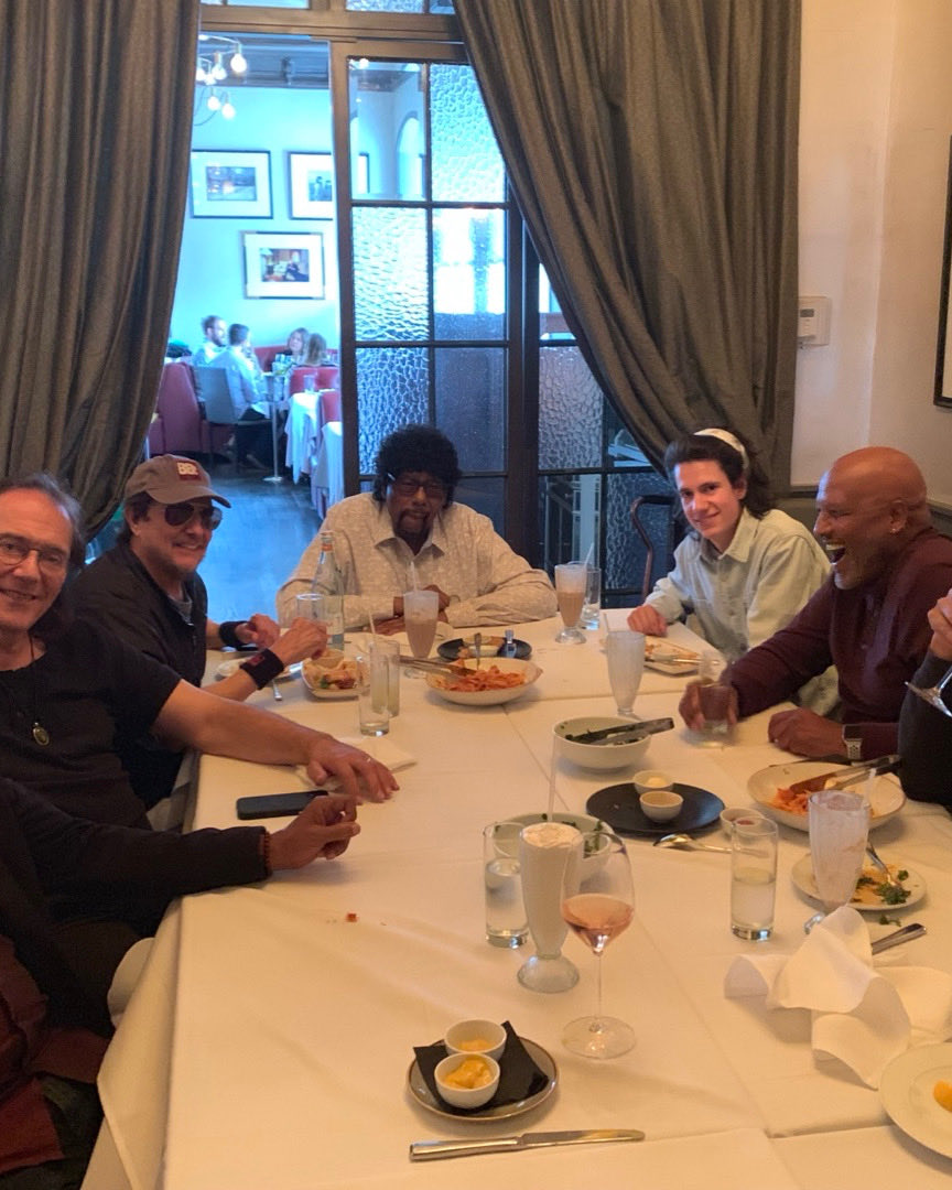 vinniecolaiuta's tweet photo. We lost a giant yesterday.  James Gadson made us FEEL music more than I can fathom.  Rest in paradise now Maestro.  Thank you for making our lives better. https://t.co/J7926zp9uB