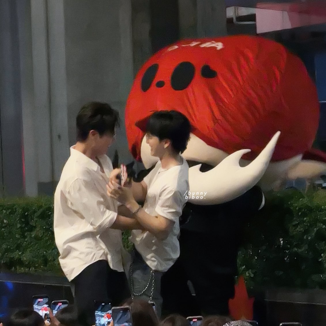 boo. 🍒 tweet media