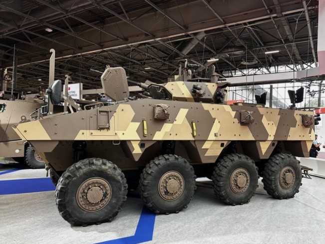 pascalbtr's tweet image. Variante desértica por el #VBCI 😉