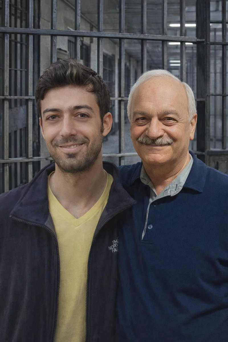 خطر اعدام هر لحظه این دو زندانی سیاسی را تهدید می‌کند.
ابوالحسن منتظر و وحید بنی‌عامریان را فراموش نکنیم.
#SAVE_VAHID
#SAVE_ABOLHASSAN