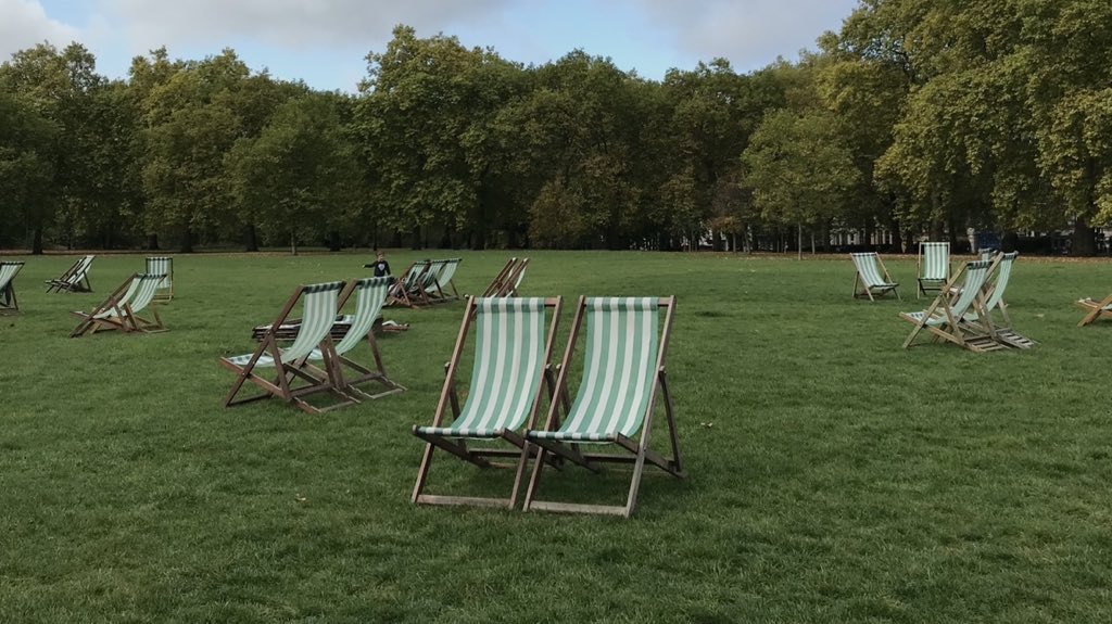 까눌레 tweet media