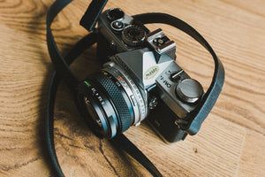 595strapco's tweet photo. Made in the UK from premium vegetable-tanned leather with decorative waxed cotton thread whipping, this classic strap combines timeless aesthetics with reliable performance for both film and digital cameras.  #camerastrap #photography

https://t.co/KmaoS86ZaX https://t.co/pmGg1ivjqV