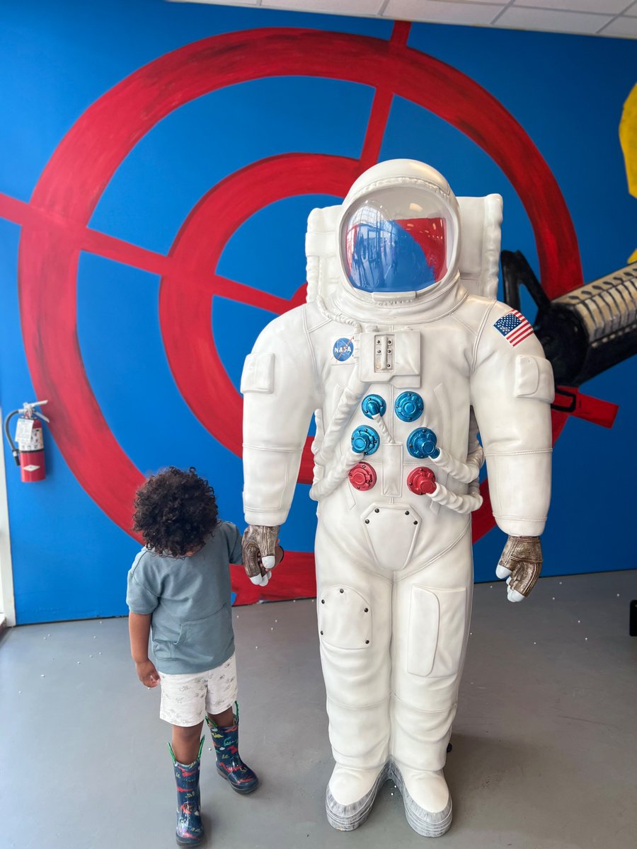 ErinxBella's tweet photo. My son (3) loves space, rockets, astronauts, planets &amp; the Sun. He wears his astronaut costume at night since it’s always dark in space. He has graduated to an understanding that when the sun sets, it is not really going to bed &amp; our moon is always present. #ArtemisII  @NASA https://t.co/6o3bn5dY7O
