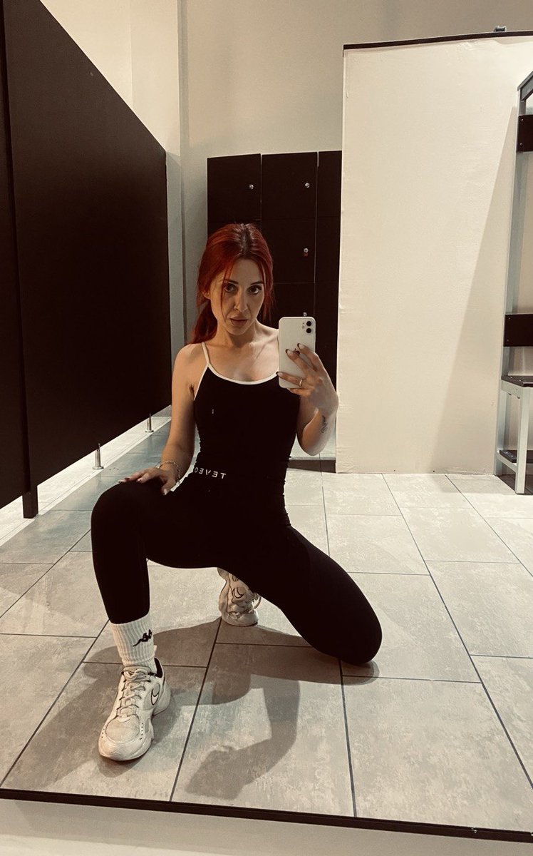SweetVelaa's tweet photo. Hola bomboncitos míos.
Espero que estéis pasando un feliz día festivo. 
Os mando muchos besitos y acordaros que estoy activa por la plataforma azul 🩵😈🔥 https://t.co/74rCQK1gPa