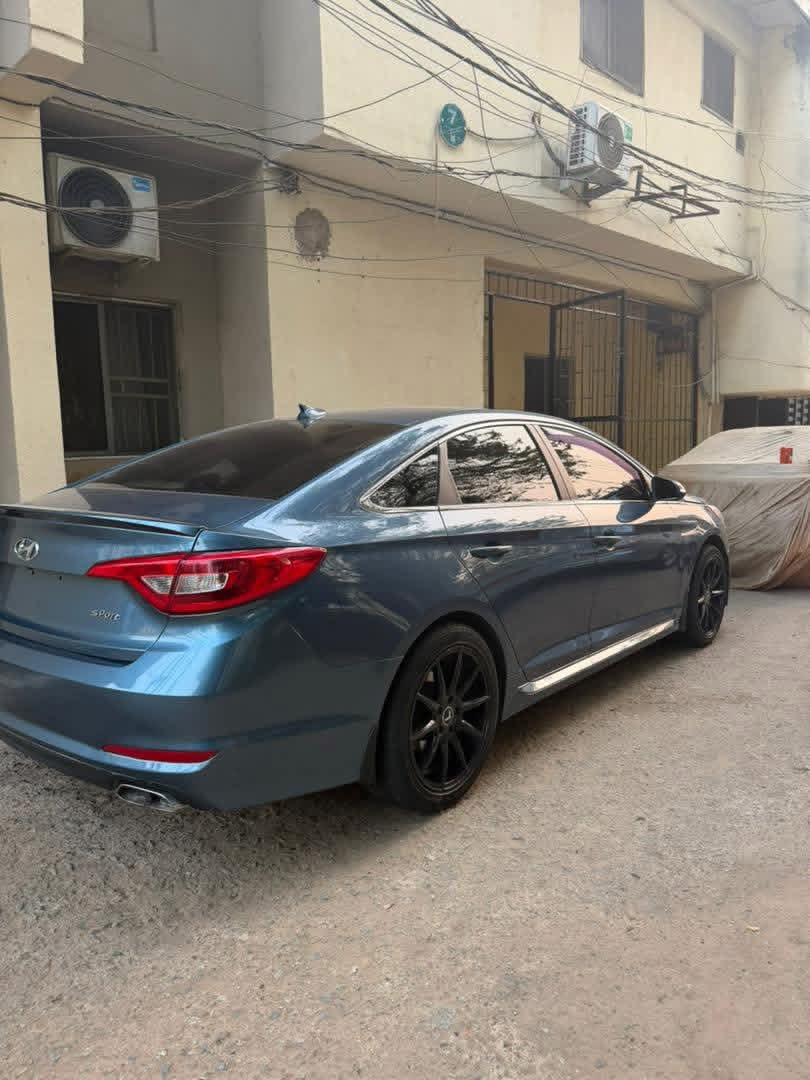 Be on the LOOKOUT and BEWARE this car was stolen today by the Road side in Area 11 Garki Abuja.

Watch out and be careful