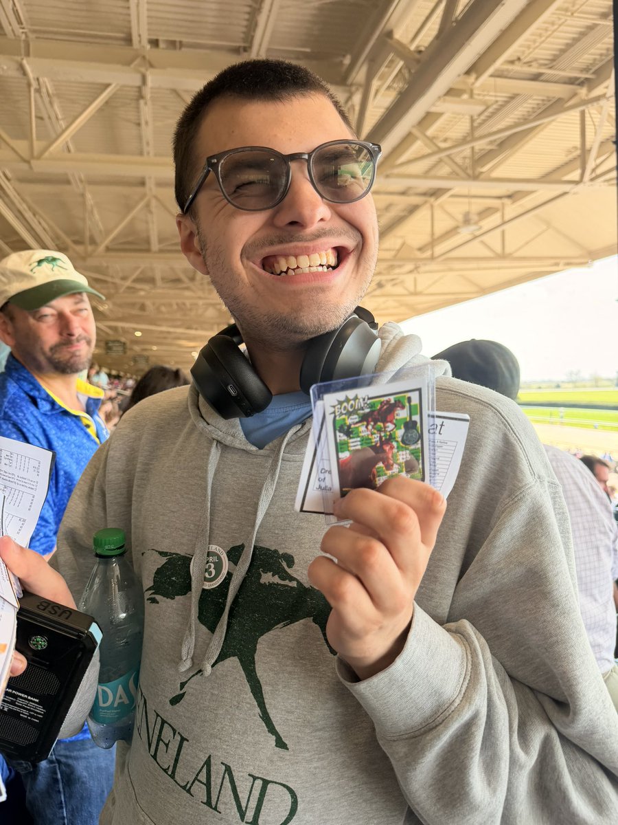 Megan Dero Halter tweet media