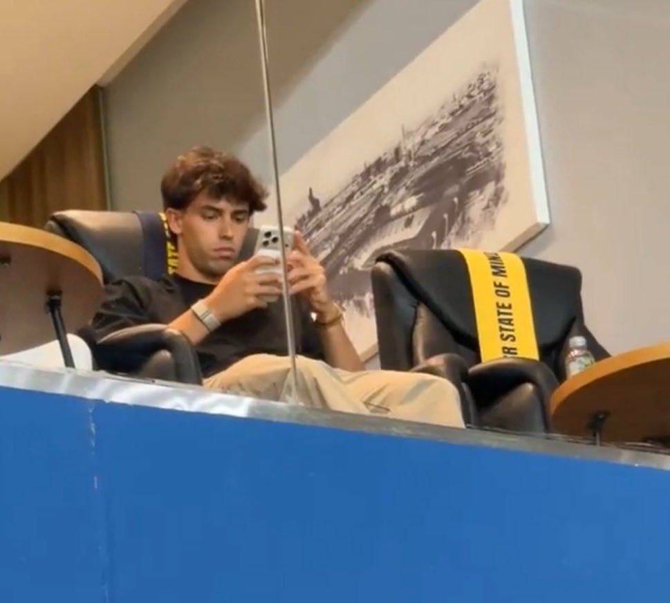 نوااف اوتافيو 🇵🇹 tweet media