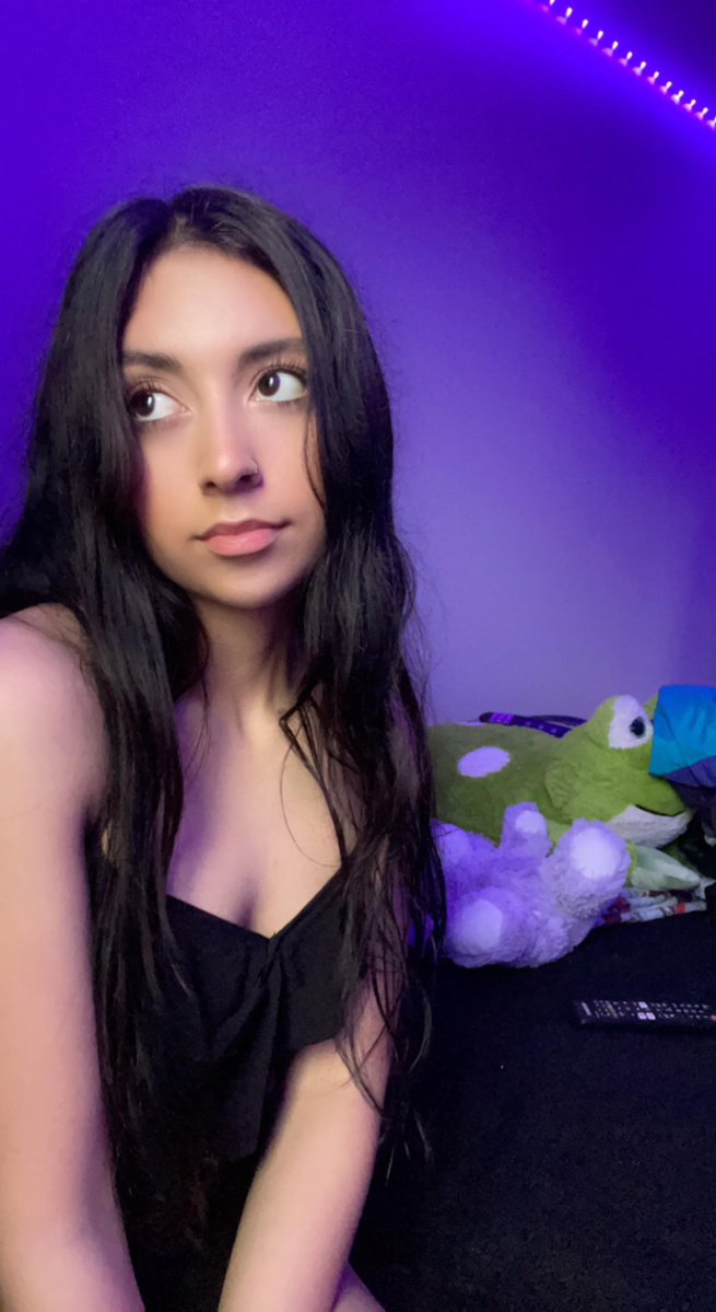 aylin 🌚 tweet media