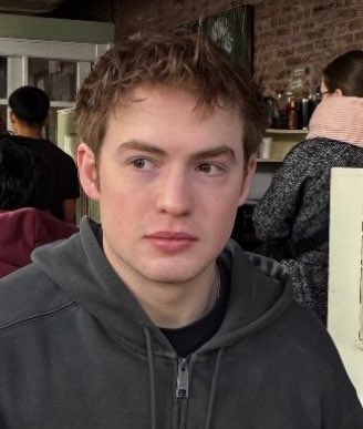 gaby 🍂 tweet media