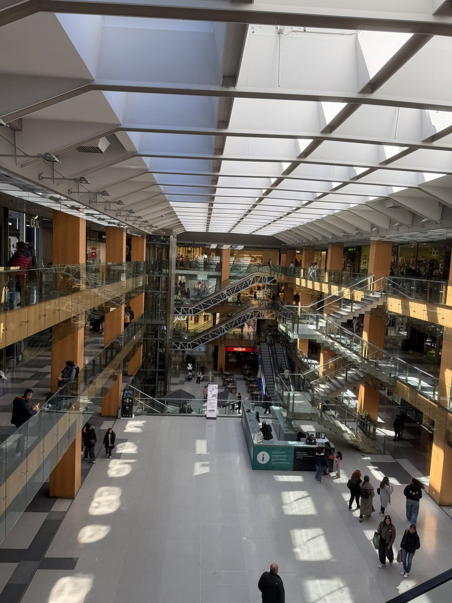 joan carles tweet media