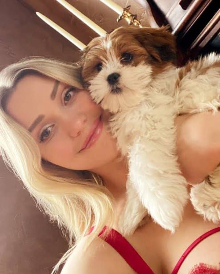 ReaValdez tweet media