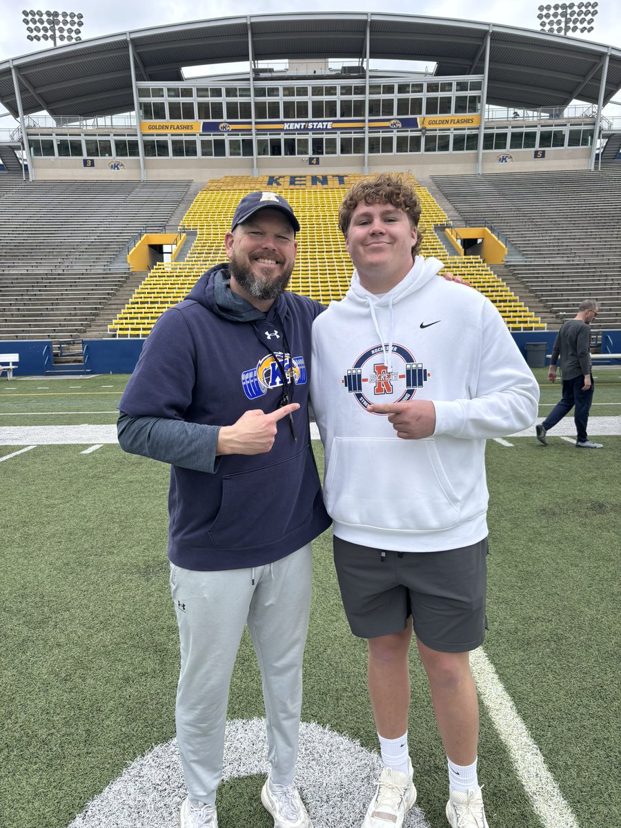 Barrett Armbruster 2027 OL tweet media