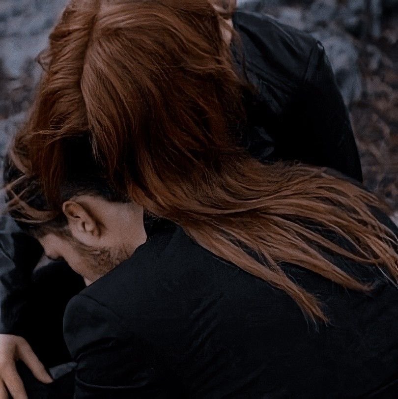 Gülcan Demirhan (ŞAFAK VURGUNU KİTAP OLDU ERA)🧡 tweet media